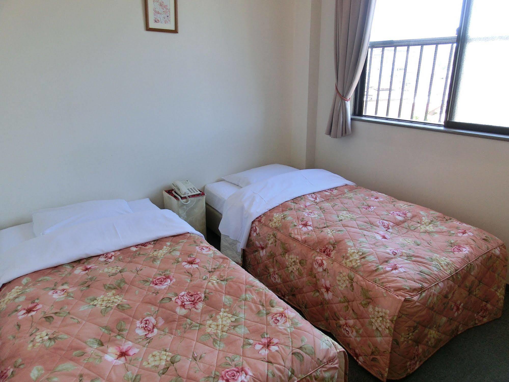 Hotel Hana Takayama  Exterior photo
