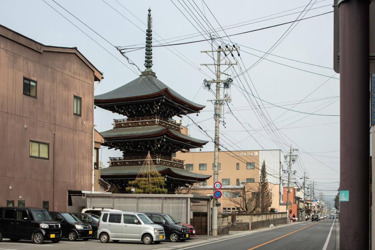 Hotel Hana Takayama  Exterior photo